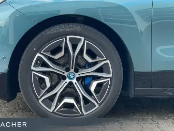BMW iX xDr50 SportP SoftClose Bower&Wilkins