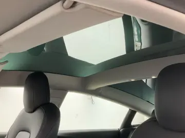 TESLA Model 3 LongRange AWD Autopil AHK SO94% 19 Ryzen