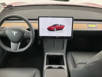 TESLA Model 3 LongRange AWD Autopil AHK SO94% 19 Ryzen