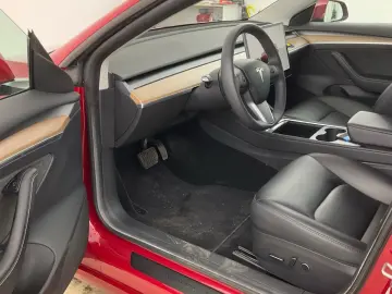 TESLA Model 3 LongRange AWD Autopil AHK SO94% 19 Ryzen