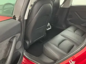 TESLA Model 3 LongRange AWD Autopil AHK SO94% 19 Ryzen