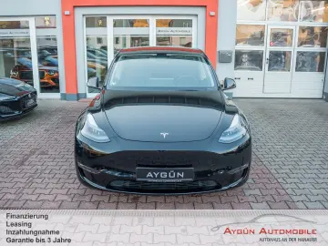 TESLA Model Y Performance Dual AWD Carbon Autopilot-3
