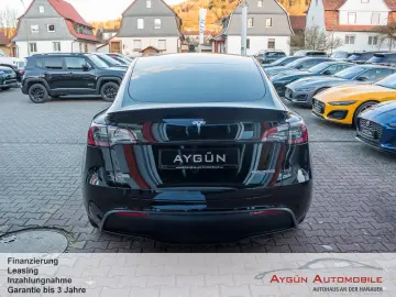 TESLA Model Y Performance Dual AWD Carbon Autopilot-3
