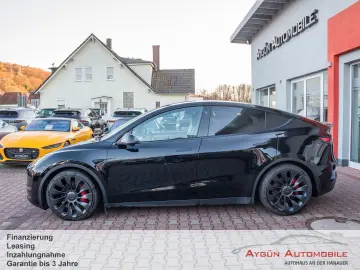 TESLA Model Y Performance Dual AWD Carbon Autopilot-3
