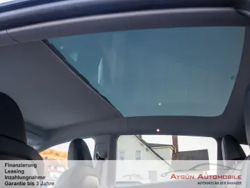 TESLA Model Y Performance Dual AWD Carbon Autopilot-3