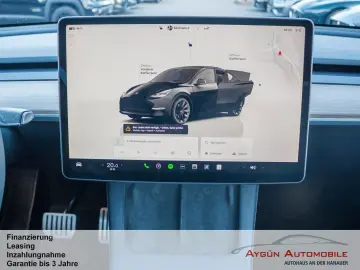 TESLA Model Y Performance Dual AWD Carbon Autopilot-3