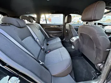 OPEL Insignia Elegance Sports Tourer