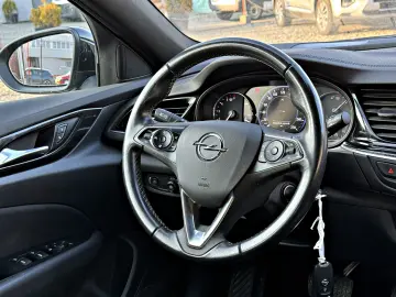 OPEL Insignia Elegance Sports Tourer