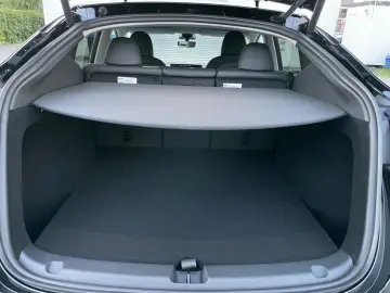 TESLA Model Y Performance AWD 8-fach bereift auf 20