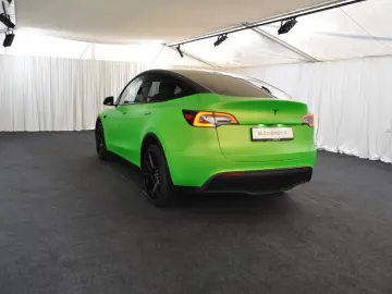 TESLA Model Y Long Range AWD 20-Zoll W-Reifen PDC VAT
