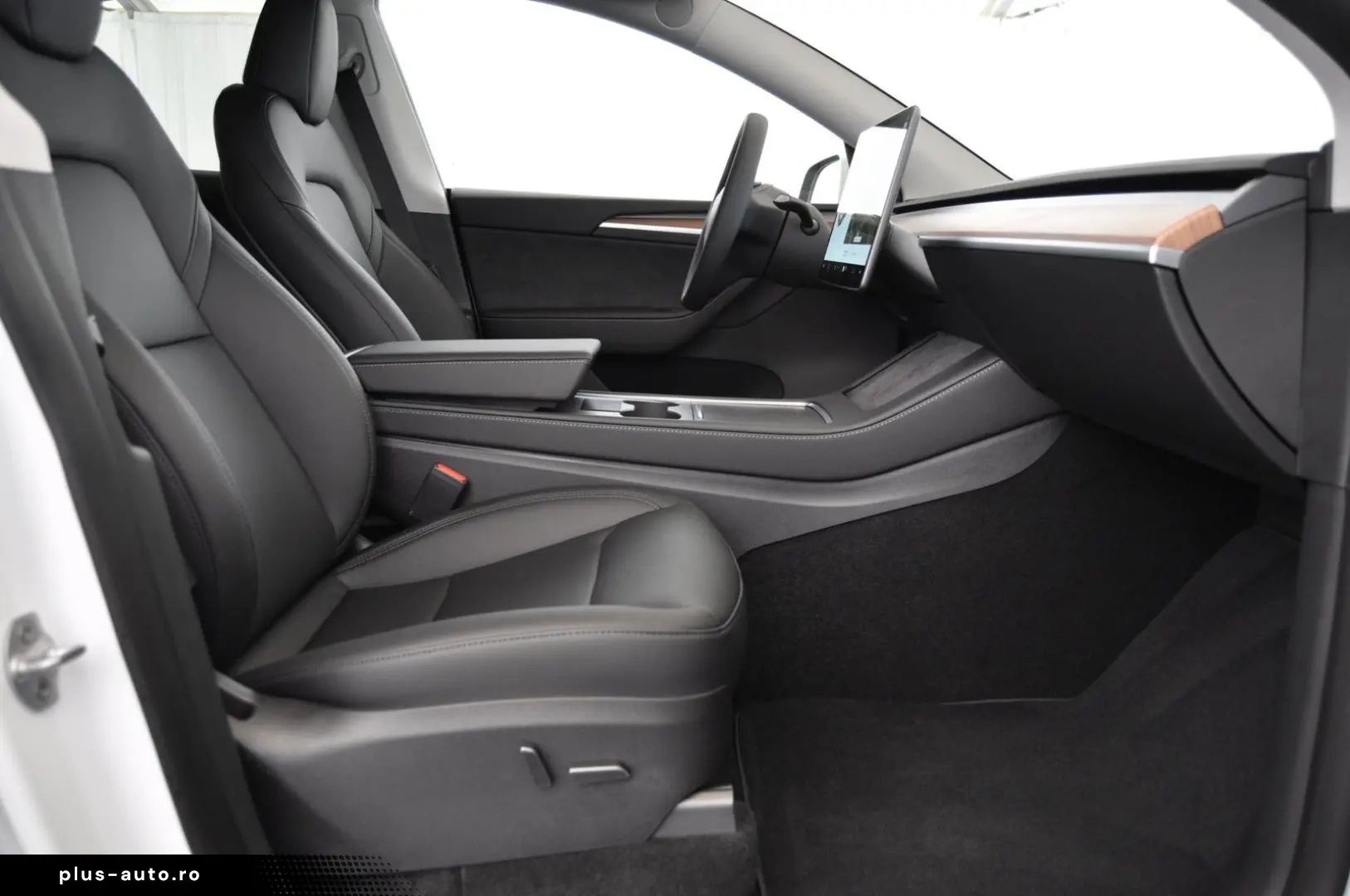 TESLA Model Y Long Range AWD 20-Zoll W-Reifen PDC VAT