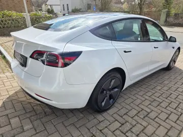 TESLA Model 3 RWD Ryzen! LFP! SoH 96%! 27TKM! 1.HAND!