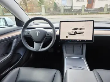 TESLA Model 3 RWD Ryzen! LFP! SoH 96%! 27TKM! 1.HAND!