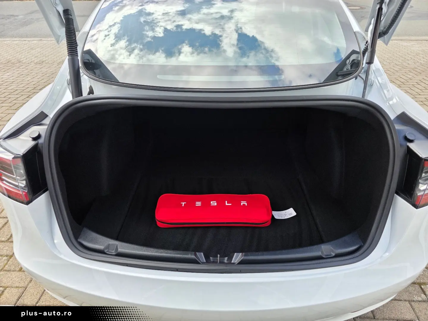 TESLA Model 3 RWD Ryzen! LFP! SoH 96%! 27TKM! 1.HAND!