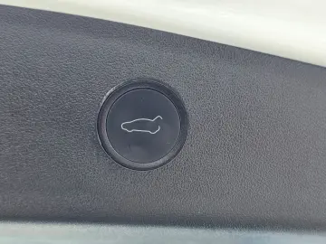 TESLA Model 3 RWD Ryzen! LFP! SoH 96%! 27TKM! 1.HAND!