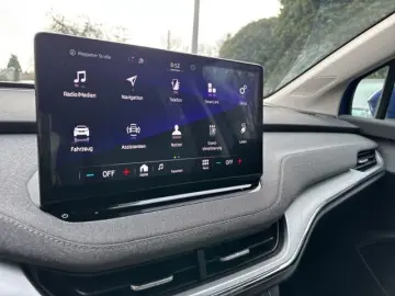 SKODA Enyaq iV 50 Loft  NAVI RFK