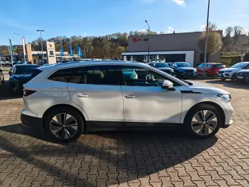 SKODA Enyaq 60 Loft 180PS NAVI SHZ LED APP RFK