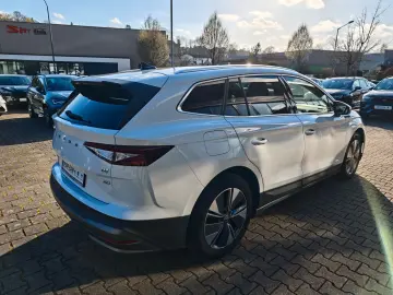 SKODA Enyaq 60 Loft 180PS NAVI SHZ LED APP RFK