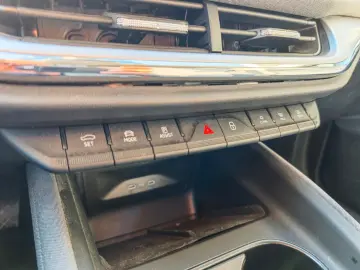 SKODA Enyaq 60 Loft 180PS NAVI SHZ LED APP RFK