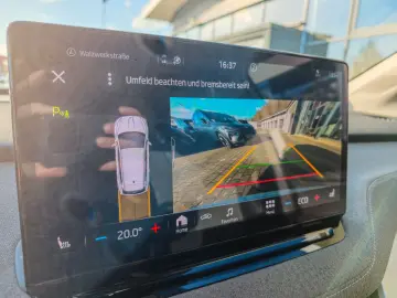 SKODA Enyaq 60 Loft 180PS NAVI SHZ LED APP RFK