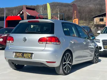 GOLF 6