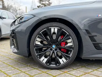 BMW eDrive40  M Sport Pro INDIVIDUAL.HUD.ACC.360 .HK