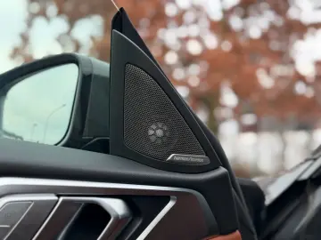 BMW eDrive40  M Sport Pro INDIVIDUAL.HUD.ACC.360 .HK