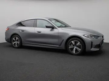 BMW i4 eD40 Gran Coupé Kamera DAB H K PDC Sport