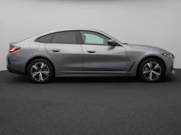 BMW i4 eD40 Gran Coupé Kamera DAB H K PDC Sport