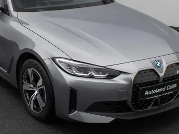 BMW i4 eD40 Gran Coupé Kamera DAB H K PDC Sport