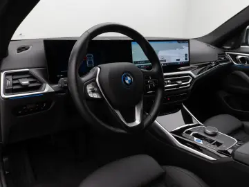 BMW i4 eD40 Gran Coupé Kamera DAB H K PDC Sport