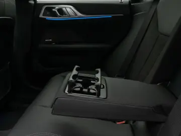 BMW i4 eD40 Gran Coupé Kamera DAB H K PDC Sport