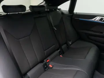 BMW i4 eD40 Gran Coupé Kamera DAB H K PDC Sport