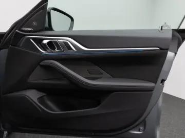 BMW i4 eD40 Gran Coupé Kamera DAB H K PDC Sport