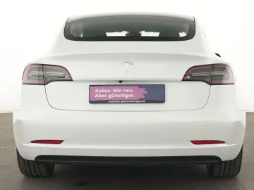 TESLA Model 3 SR