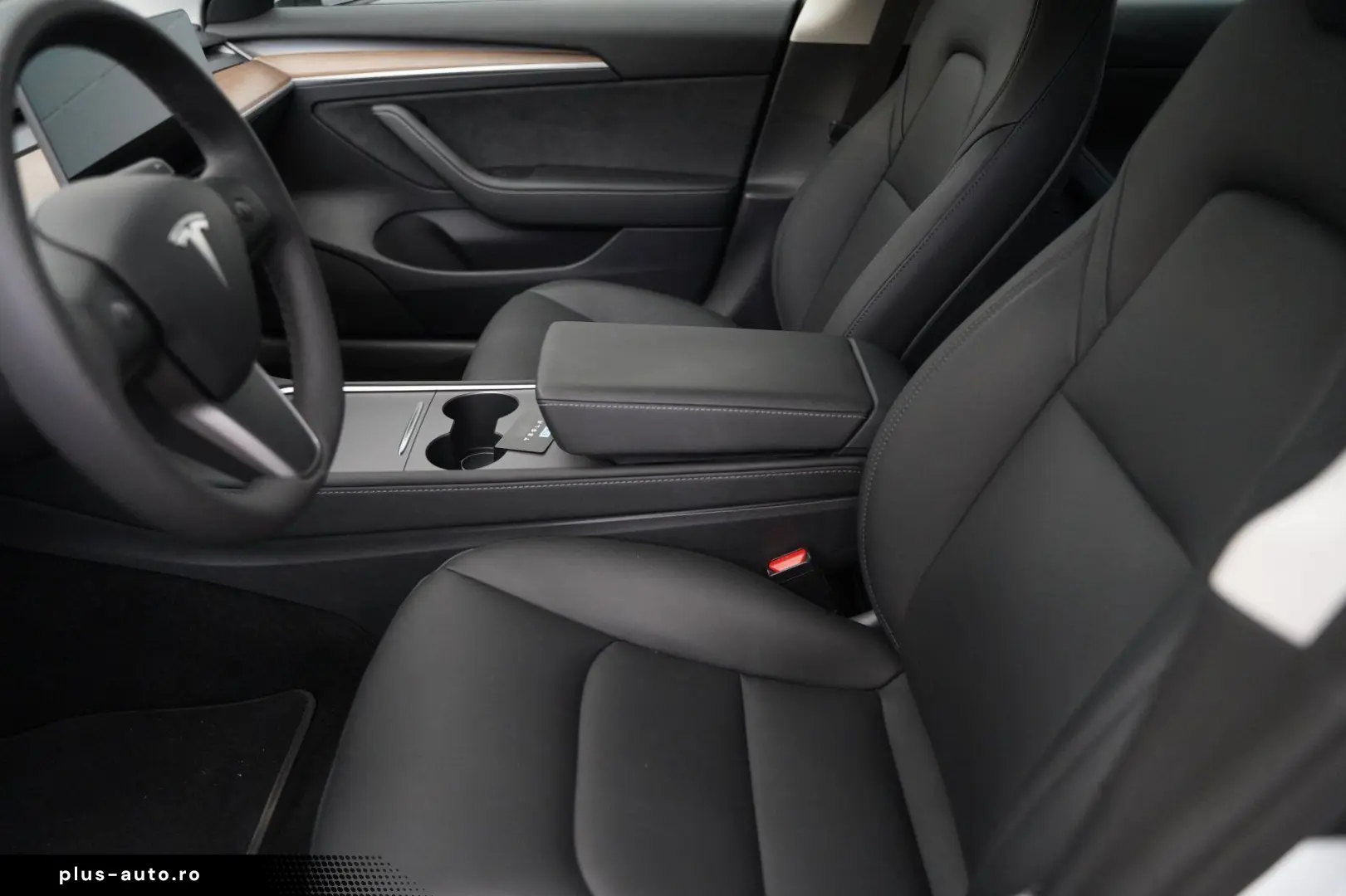 TESLA Model 3 Standard Range