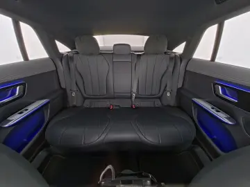 MERCEDES-BENZ EQE 300 Advanced Plus