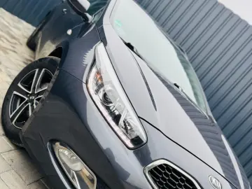 Kia Ceed   1.6 Diesel 128 Cp   Fab. 09.2015   Euro 5