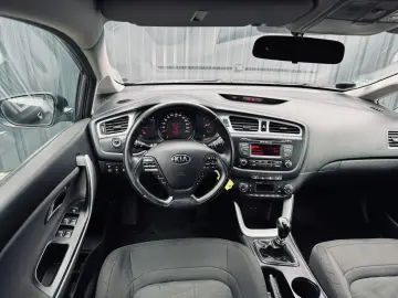 Kia Ceed   1.6 Diesel 128 Cp   Fab. 09.2015   Euro 5