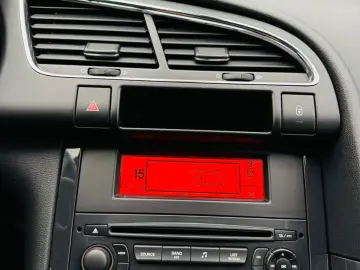 Peugeot 3008   1.6 Benzina 120 CP   Fab. 05.2010   Euro 5