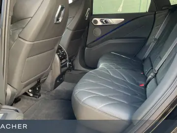 BMW XM 50e AHK DAPro.Autobahnass.360