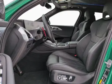 BMW XM 50e B&W AHK DAPro Autobahn 360  Massage