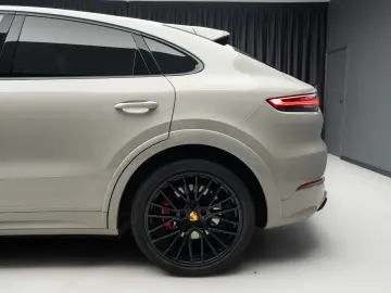 Porsche Cayenne GTS