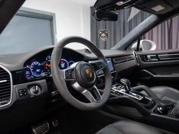 Porsche Cayenne GTS