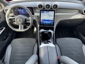 MERCEDES-BENZ GLC200 4MATIC Coupé AMG NIGHT NAVI AHK 20  LED