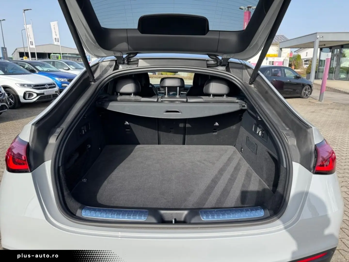 MERCEDES-BENZ GLC200 4MATIC Coupé AMG NIGHT NAVI AHK 20  LED