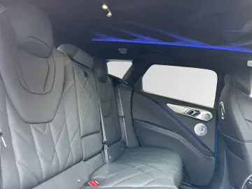 BMW XM 50e  Indiv. Enzianblau  AHK Autobahnass. 23 L