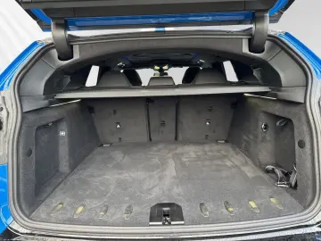 BMW XM 50e  Indiv. Enzianblau  AHK Autobahnass. 23 L