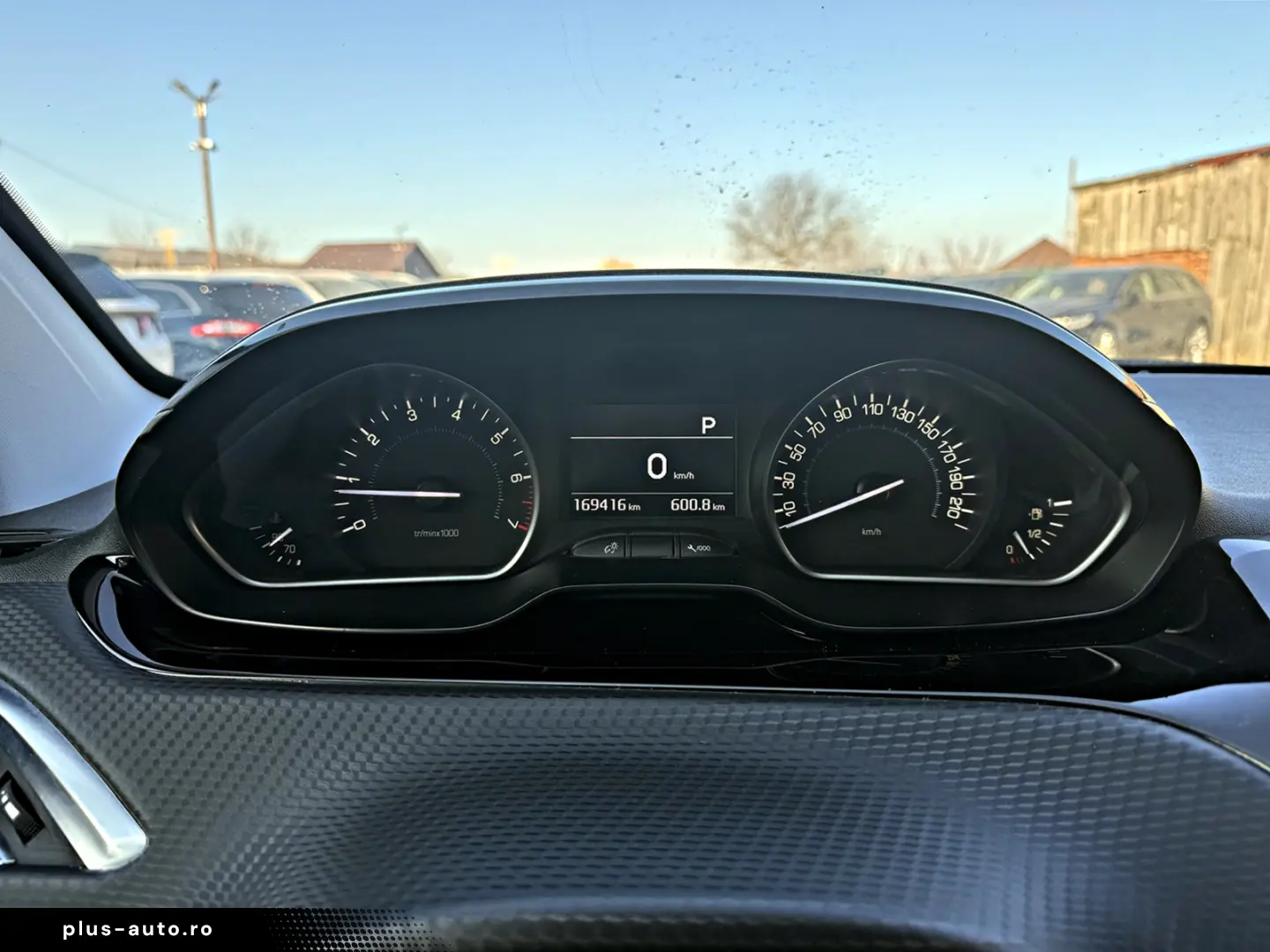 PEUGEOT 208 1.2e THP GT Line