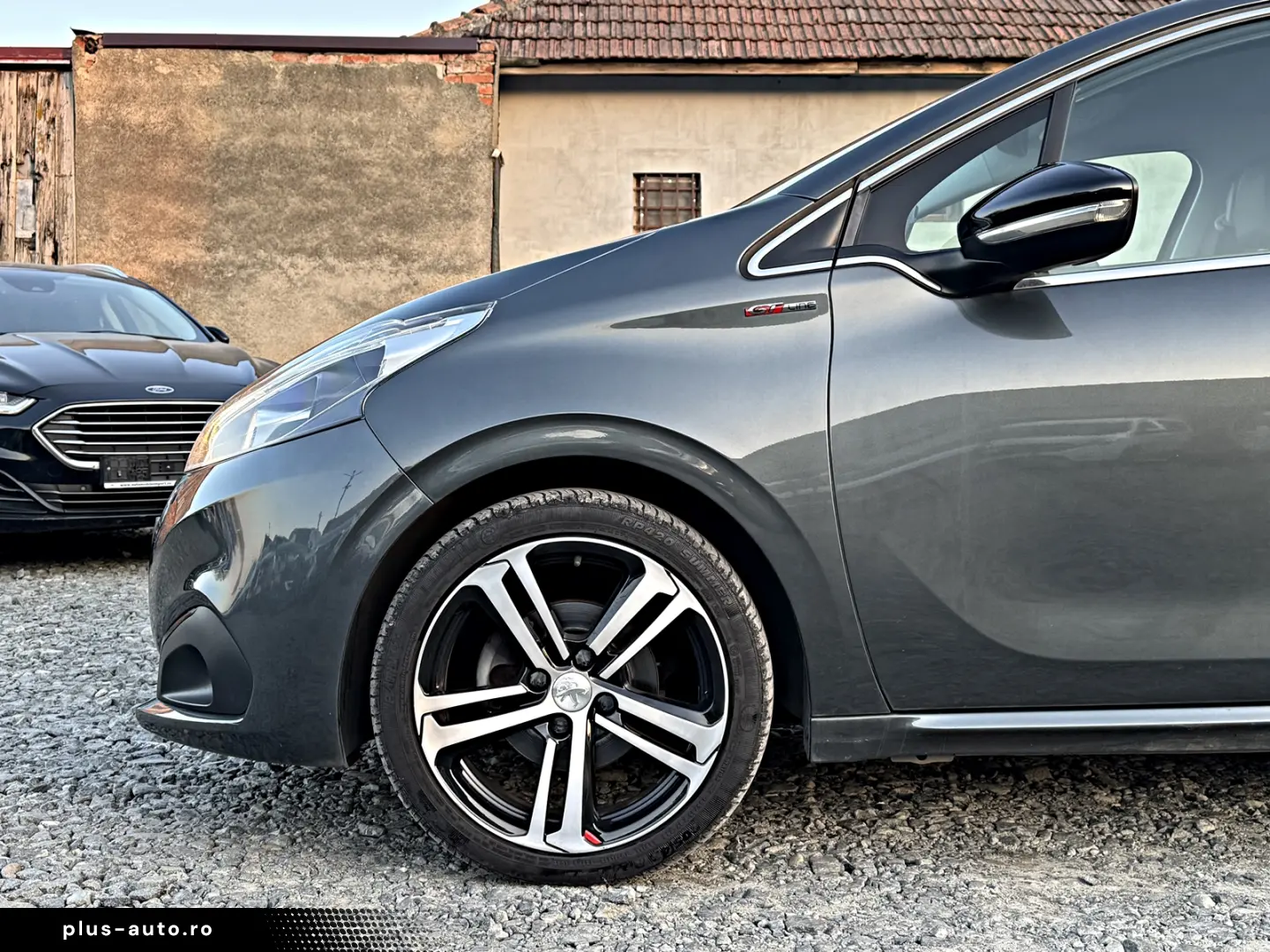 PEUGEOT 208 1.2e THP GT Line
